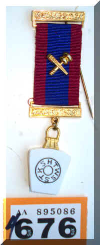 4676.jpg (209759 bytes)